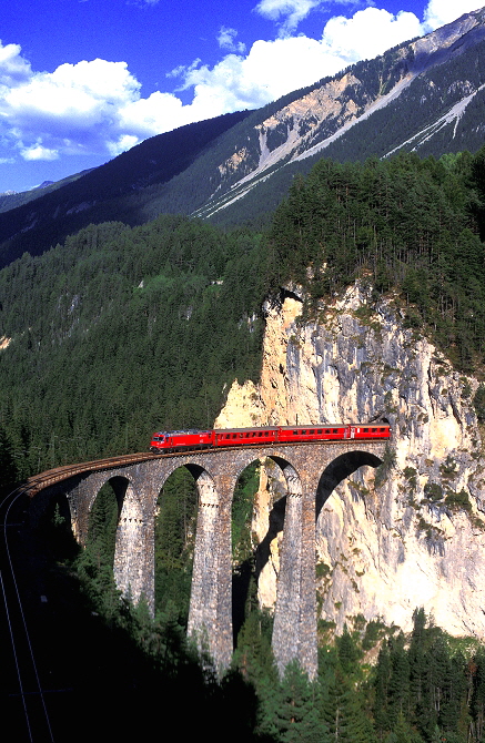 k-007 Albulabahn Landwasser Viadukt 01.08.2000