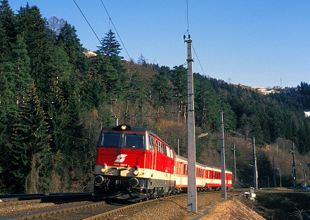 k-BB004 2043.065-8 Koridorzug von Lienz Osttirol 13.02.1993 bei Patsch foto johannes schmoll